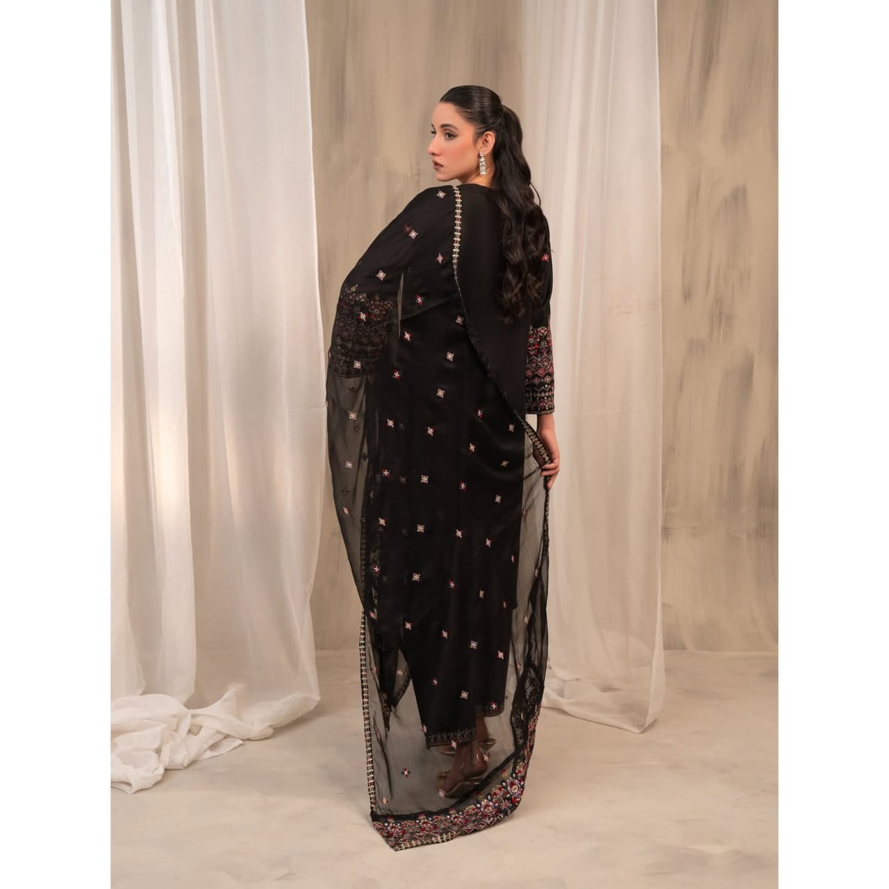 BLACK ELEGANCE 3PC